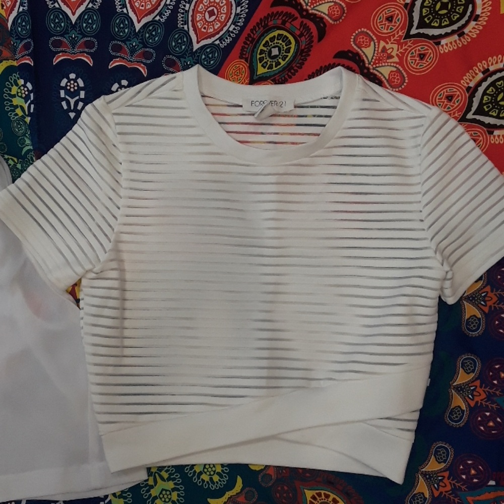 Crop top bundle - Picture 2 of 3